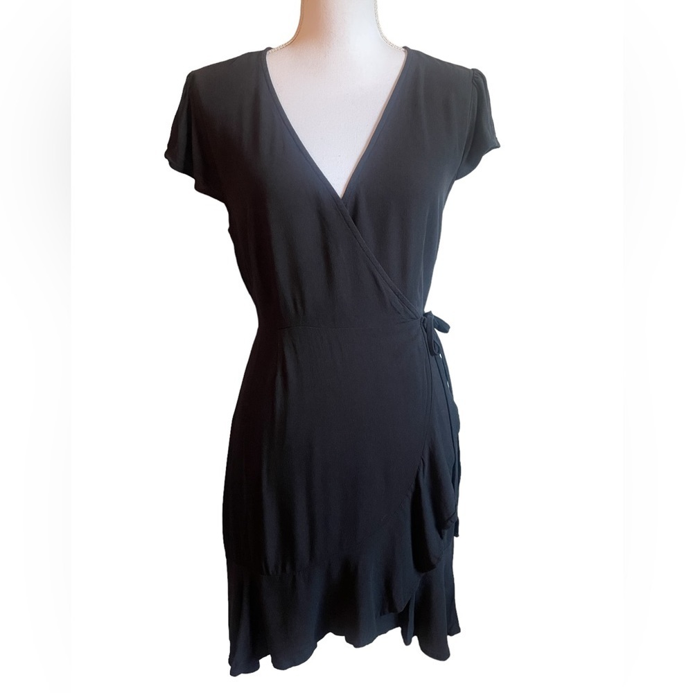 Mossimo Women’s Black V Neck Ruffle Faux Wrap Waist Tie Flowy Dress Lightweight